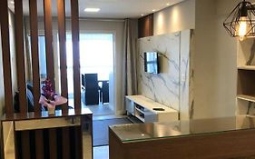 Apartamento em Praia Grande - Frente a Praia